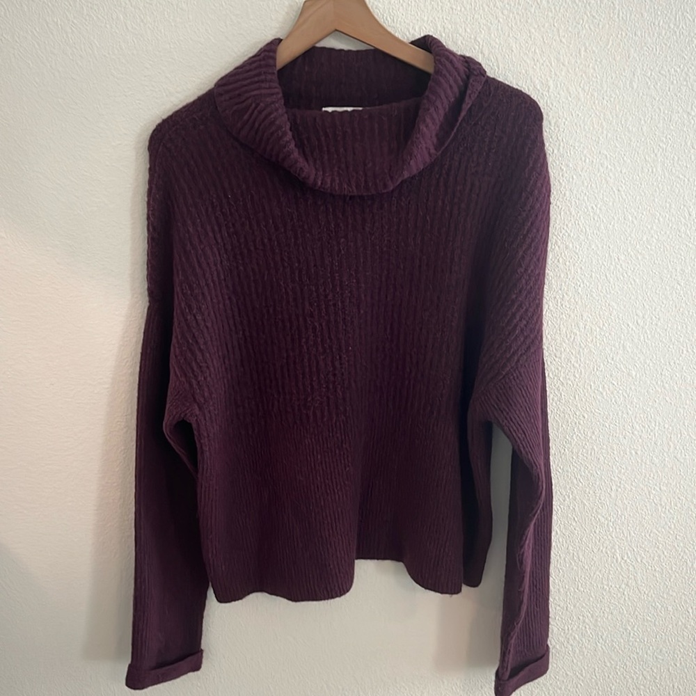 Tommy Bahama Cowl Neck Knit Alpaca Sweater Size Medium
